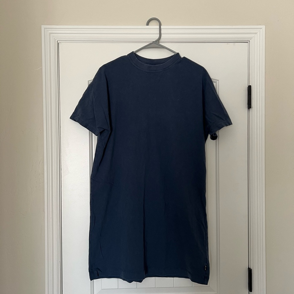 The NorthFace T-shirt dress, dark blue, size Large.